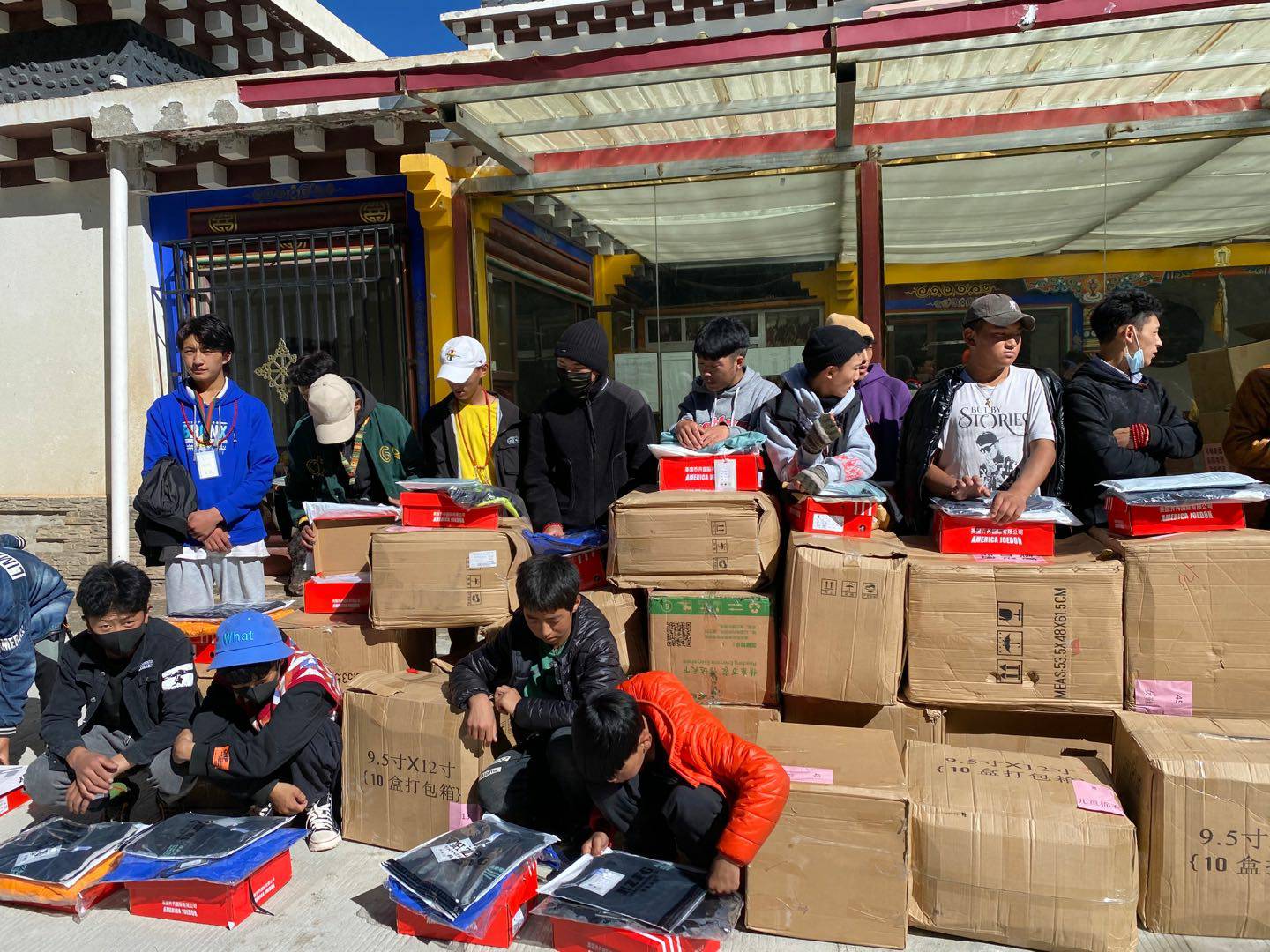 开云手机站官方版网站登录入口-开云(中国)公益回顾丨家国同欢月同圆 温暖满载甘孜州(图7)